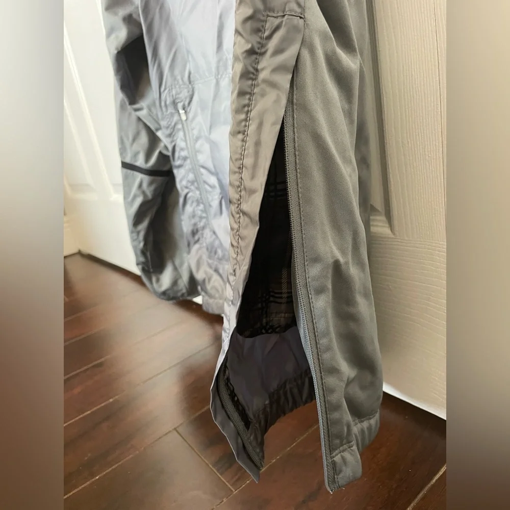 Men’s Nike Golf windbreaker - Picture 6 of 9